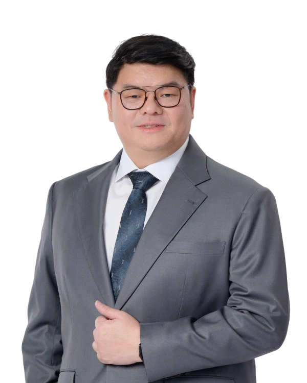 Mr. Chayut Tripipitsiriwat 